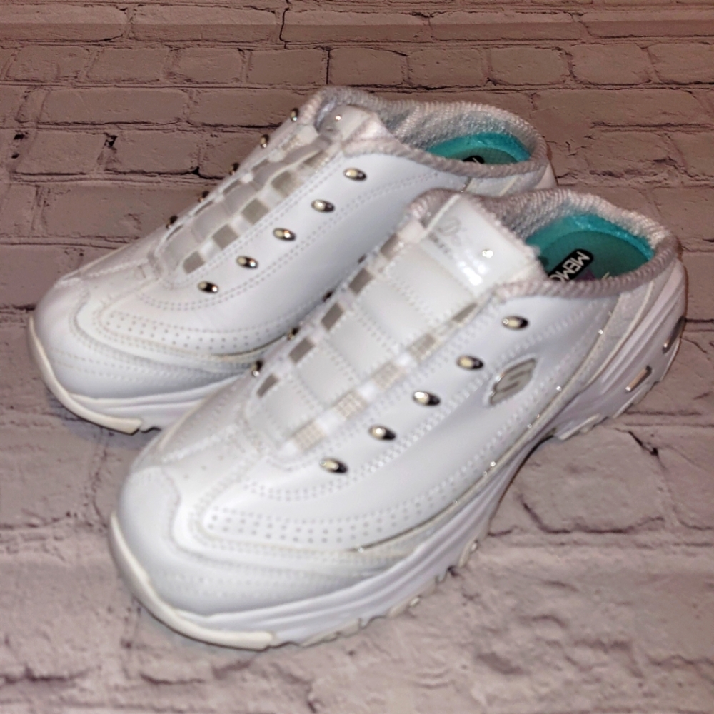 Skechers D'lites Bright Sky white Womens 7 us